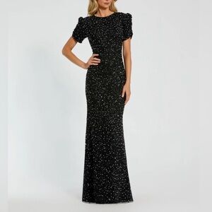 MAC DUGGAL Embellished Sequins & Pearls Beaded Gathered Short Sleeves - Reemoly